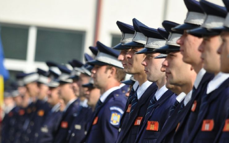 Admitere 2024 la școlile de poliție, jandarmi și pompieri. Înscrierile au loc în perioada 24 aprilie - 14 mai